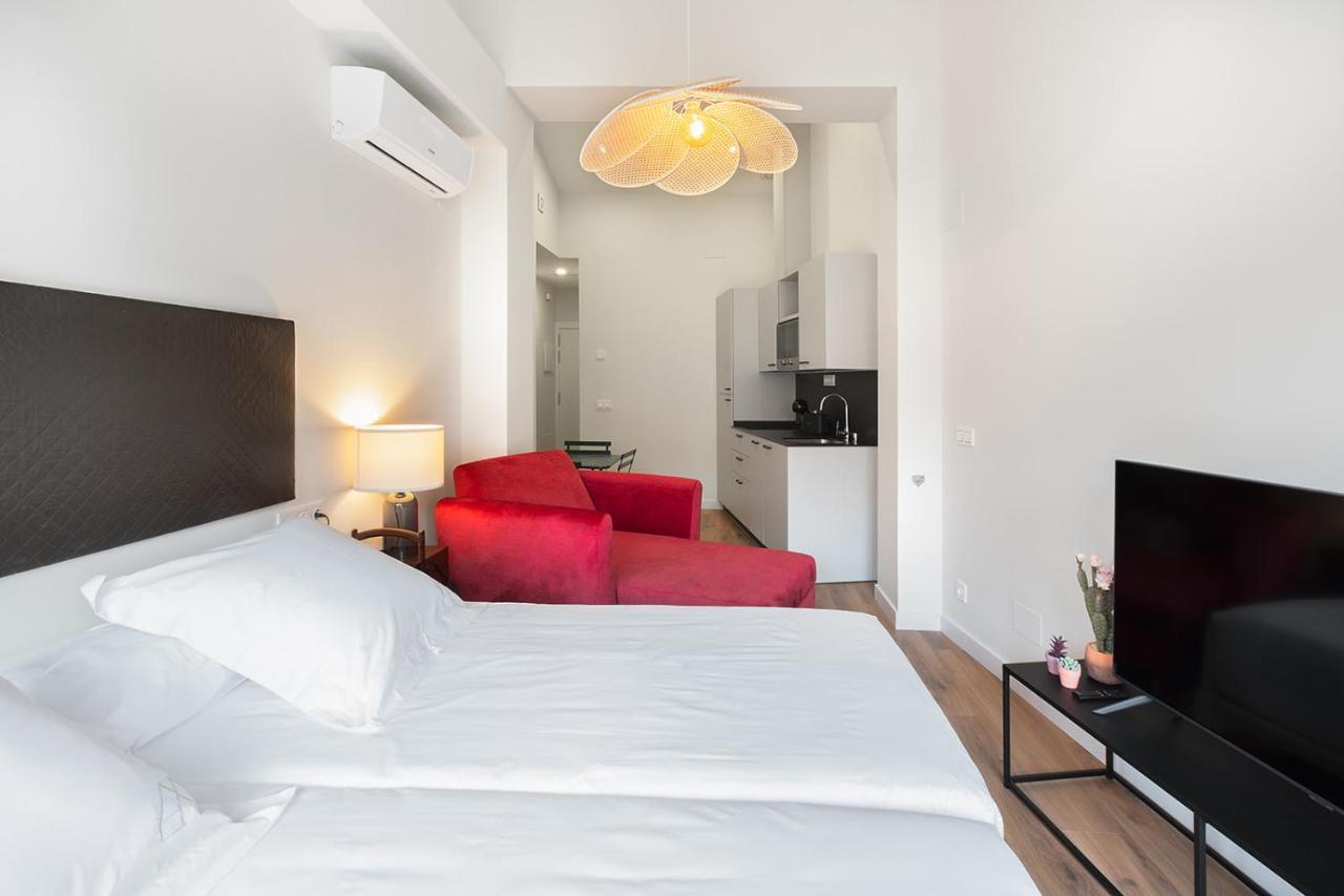 Okako Apartments Tudela Kültér fotó